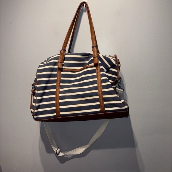 Navy Stripe Weekend/Carry On Travel Bag Canvas Nautical Beachy Adjustable Straps - Picture 2 of 11